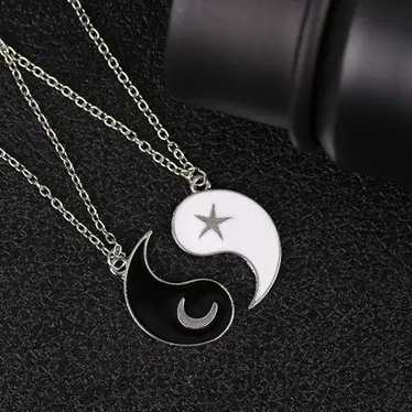 Streetwear 2PCS Moon & Star Necklace