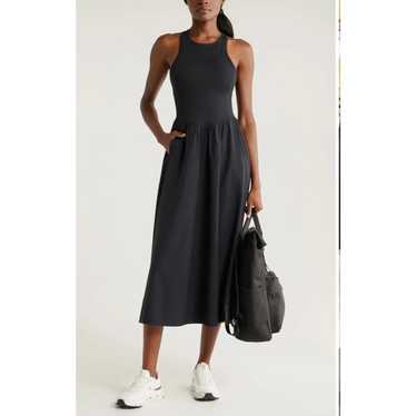 Zella Effortless Hybrid Racerback black
Midi Dress