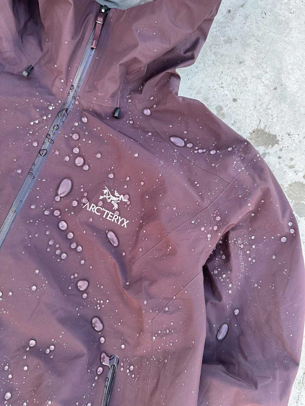 Arc'Teryx × Goretex × Outdoor Life Arcteryx Beta … - image 6