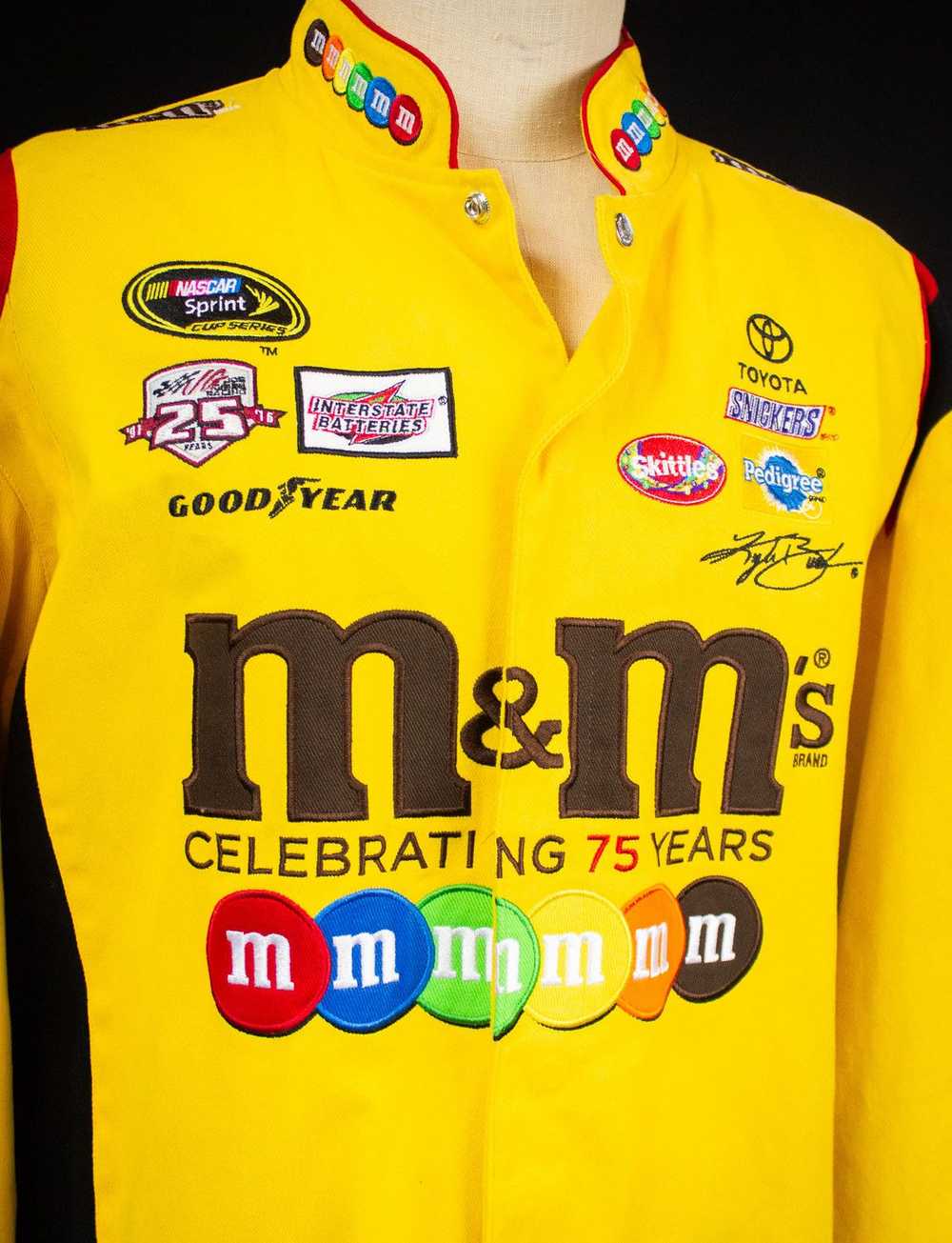 NASCAR × Vintage Kyle Busch M&M's Nascar Racing J… - image 4