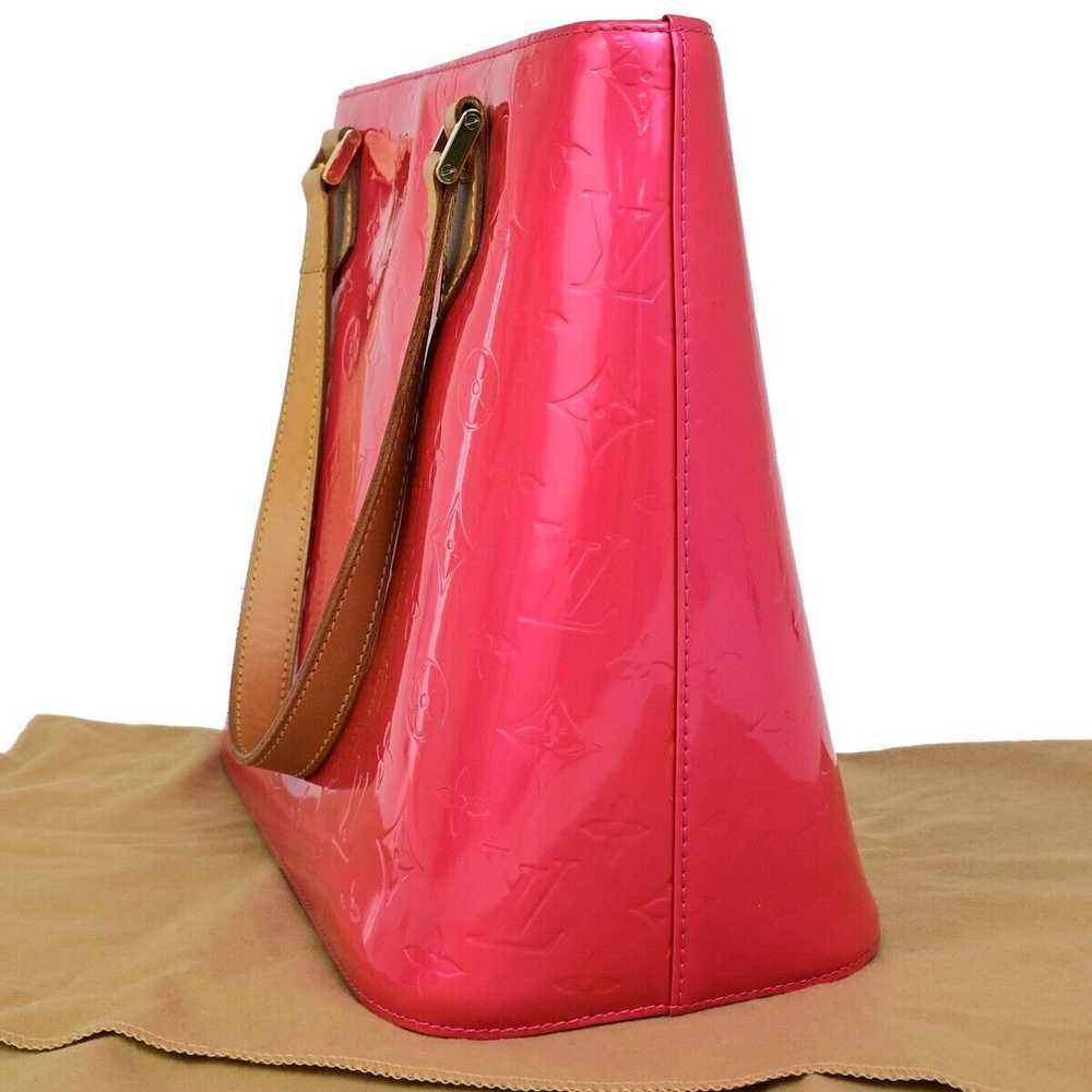 Louis Vuitton Reade Pink Patent Leather Shoulder … - image 4