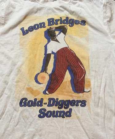 Designer Leon Bridges PreOwned Medium Band TShirt