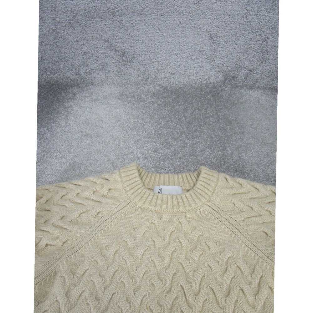 Vintage Womens Beige Cable Knit Crew Neck Sweater… - image 2