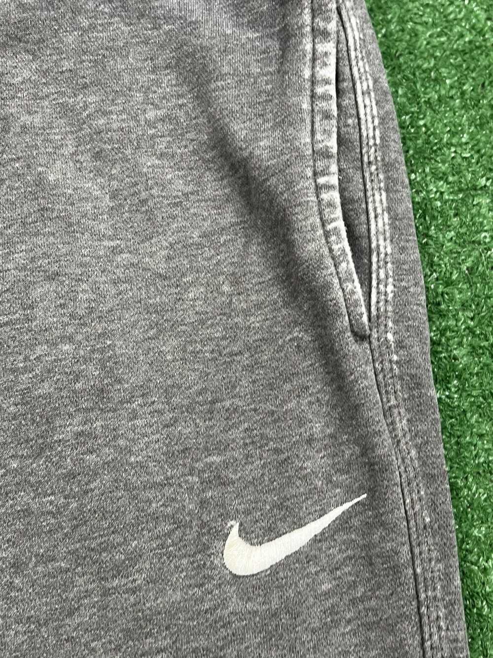 Nike × Streetwear × Vintage Y2k Nike Swoosh Sweat… - image 2