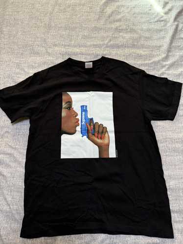 Supreme Supreme water pistol tee