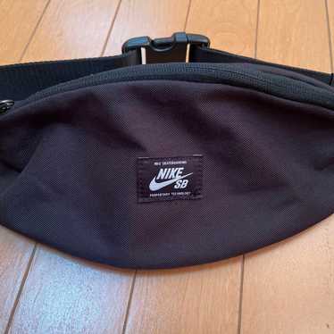 Nike SB Black Body Bag Waist Pouch, Compact, Dura… - image 1