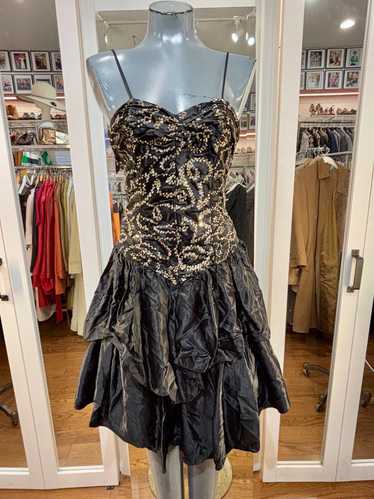 80’s Black And Metallic Gold Lace And Taffeta Stra