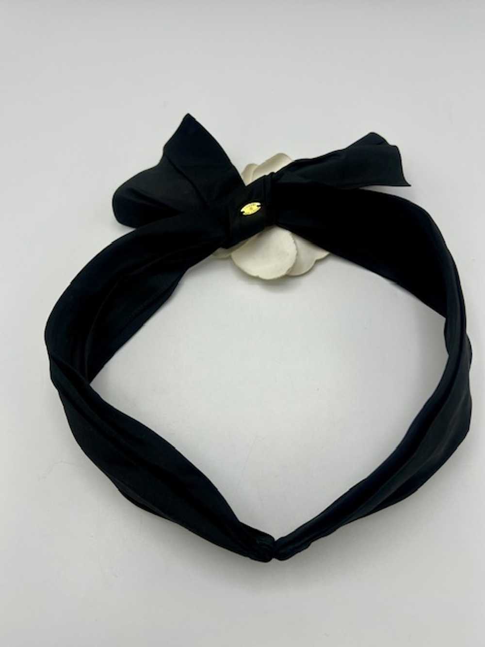 Chanel ’80s Silk Satin Camellia Headband - image 9