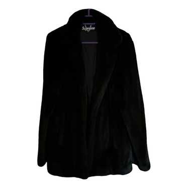 Supreme faux fur coat - Gem Supreme faux fur coat - Gem