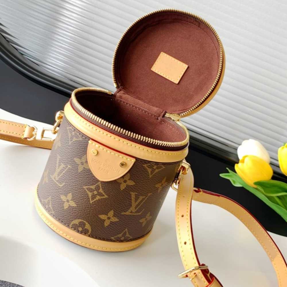 Louis Vuitton Shoulder bag - image 4