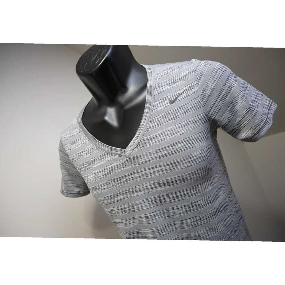 Nike Grey Marled Athletic Cut Fitness Top for Wom… - image 1