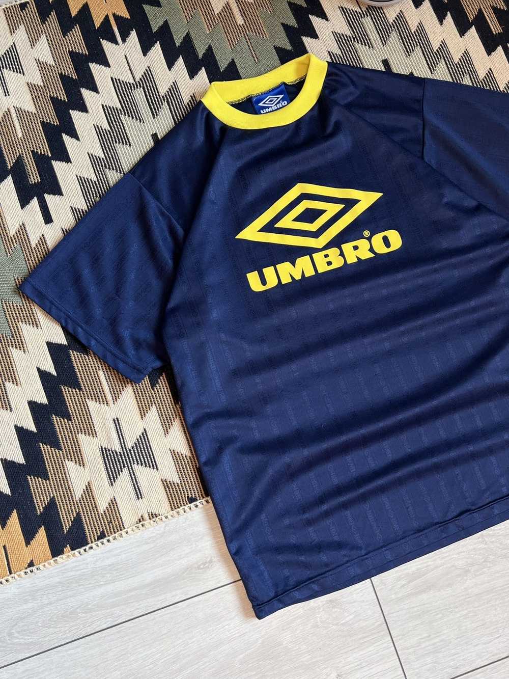 Soccer Jersey × Streetwear × Umbro Vintage Umbro … - image 3