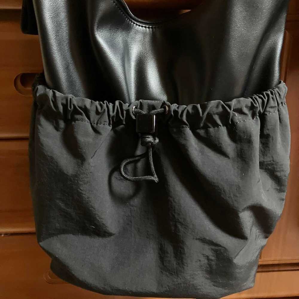 ear PAPILLONNER Drawstring Pocket Shoulder Bag - image 3