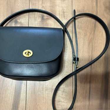 Coach deals Mia Crossbody Purse in Rare Berry/Gold