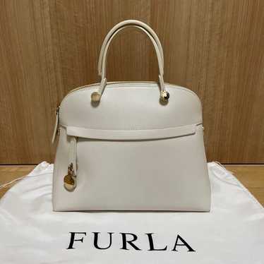 FURLA LARGE PIPER shops PEBBLE LEATHER SATCHEL