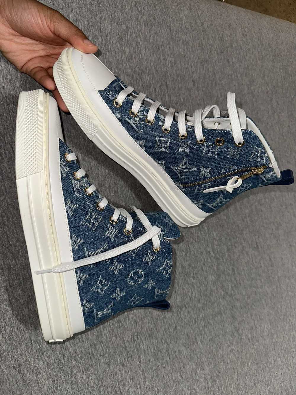 Louis Vuitton louis vuitton hi-top monogram sneak… - image 5