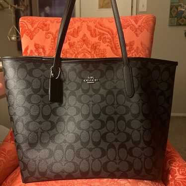 Coach city tote bag