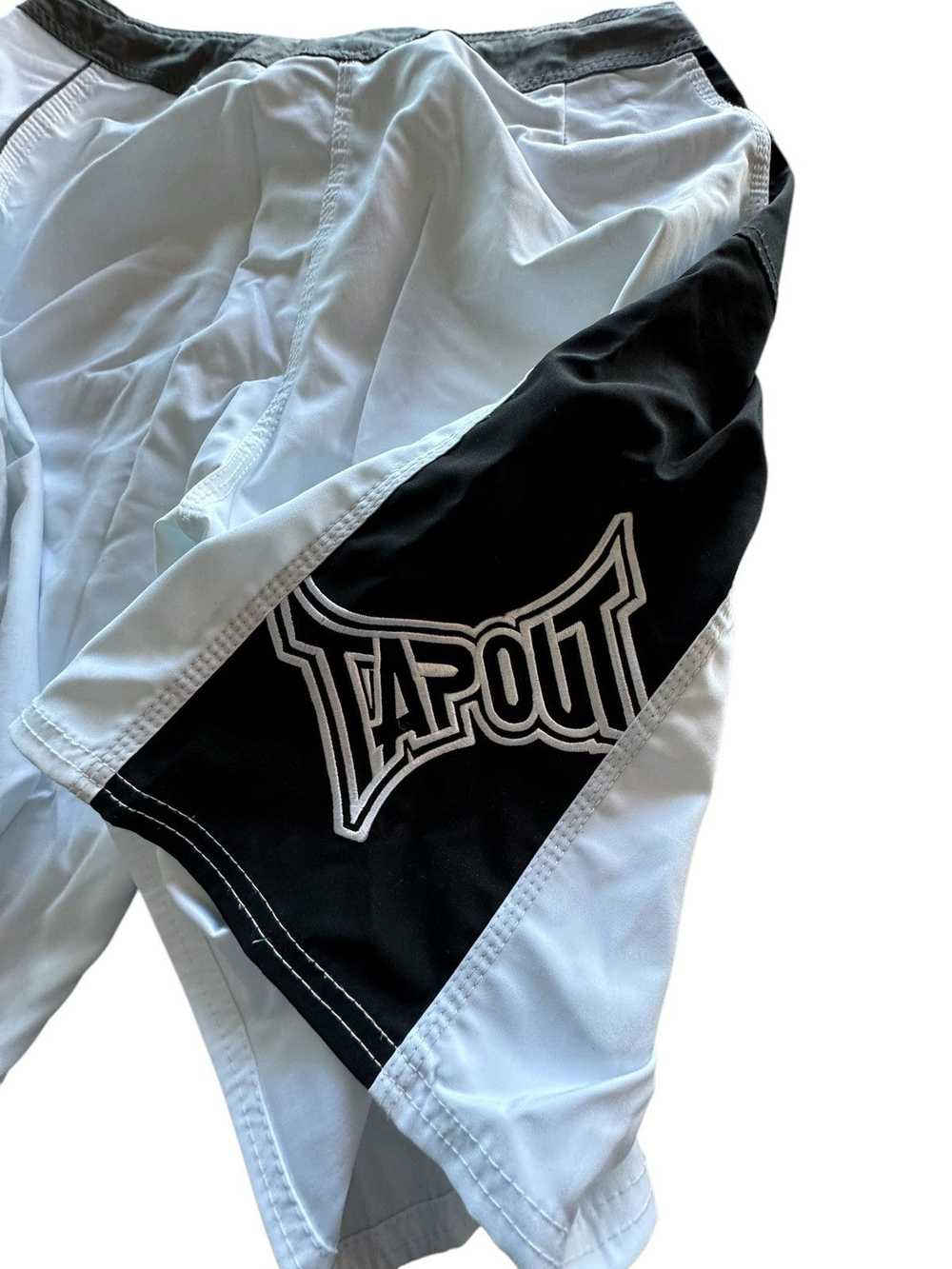 Tapout × Vintage Vintage Tapout Embroidered Swim … - image 2