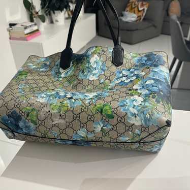 Gucci GG Reversible tote bag ( blue/multi floral)