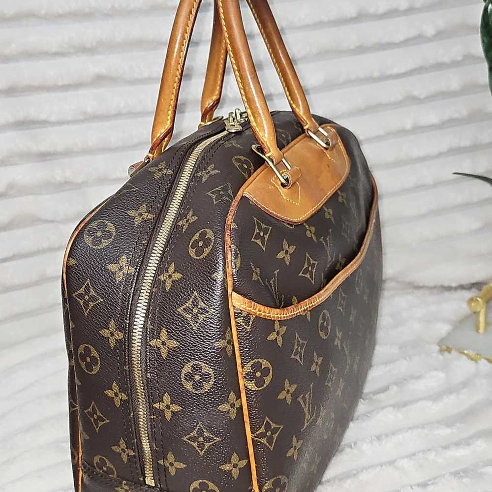 Authentic Louis Vuitton Deauville - image 6