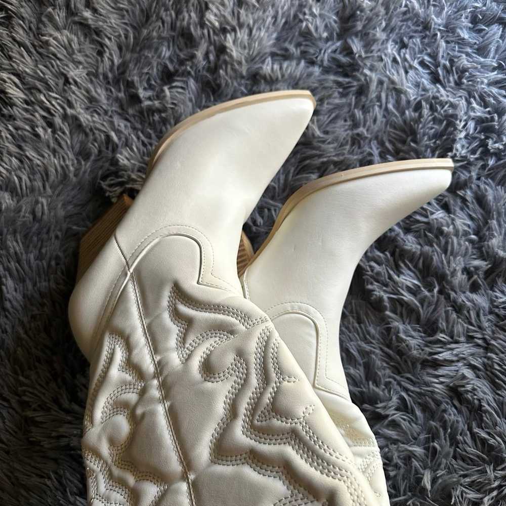 White Cowgirl Boots Western Boots - image 7