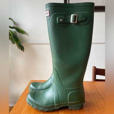 Hunter Original Tall Rain Boots in Hunter Green