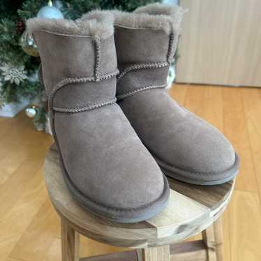 emu sheepskin boots