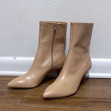 Dolce Vita tan ankle boots