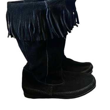 Minnetonka fringed suede boots size 8