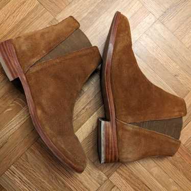 Nisolo Chelsea boots size 8 nutmeg