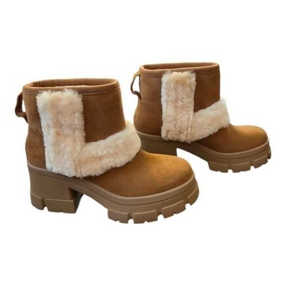 UGG Brooklyn Sunburst heeled sheepskin boot in ch… - image 6