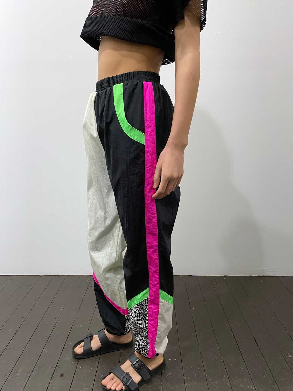 80s nylon track pants / 1980s East West sporty ne… - image 5