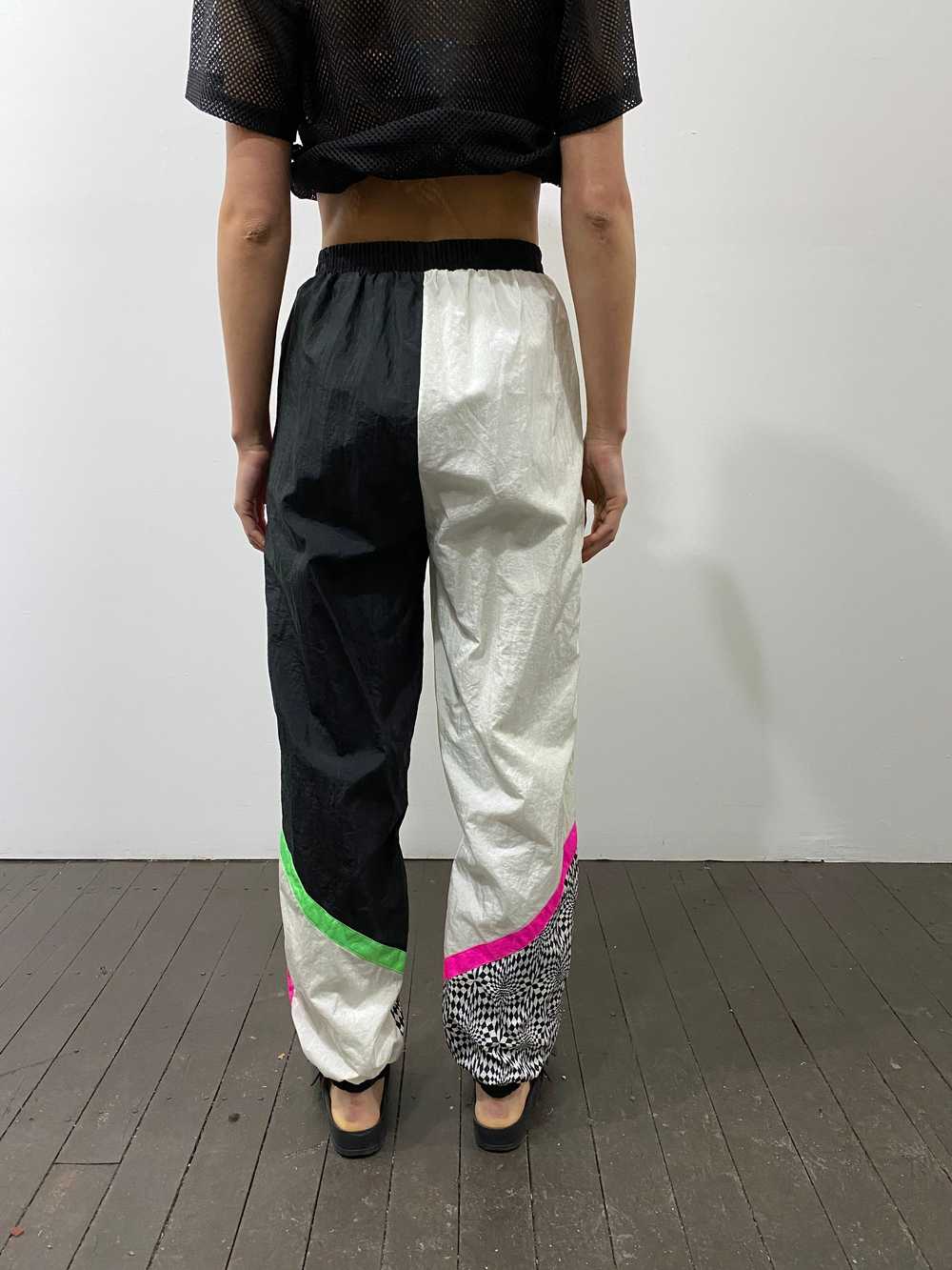 80s nylon track pants / 1980s East West sporty ne… - image 6