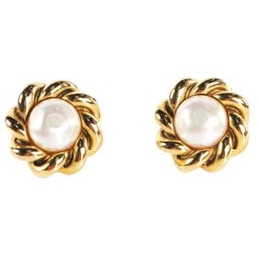 Vtg 90s CHANEL Pearl Rope Frame Clip On Earrings - image 1