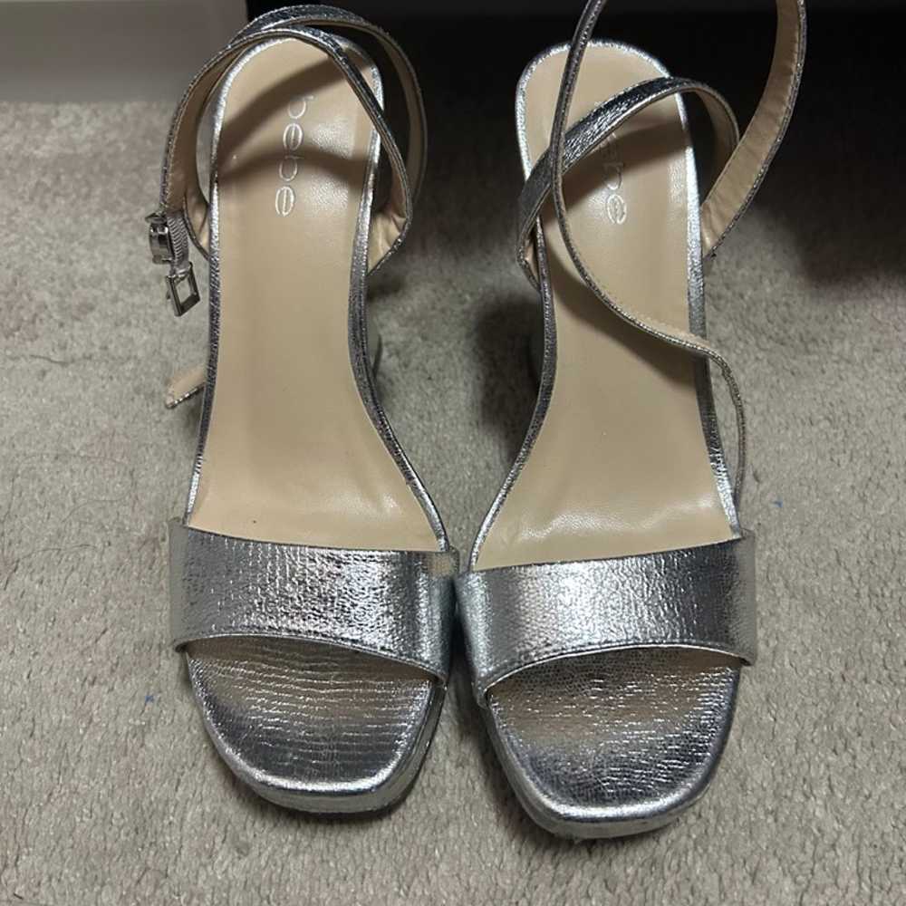 Silver heels - image 2