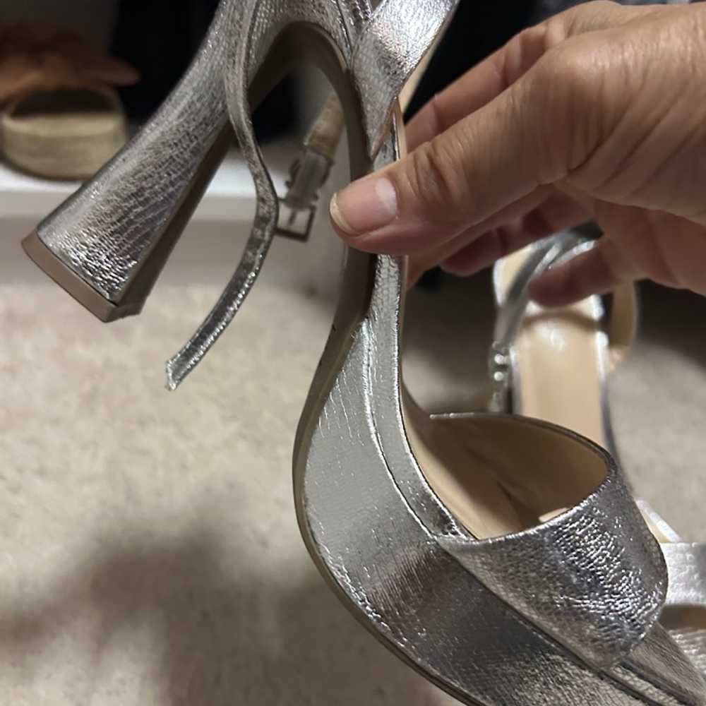 Silver heels - image 3