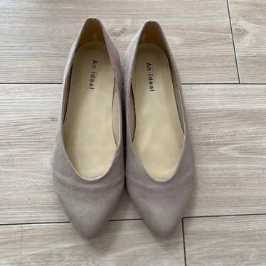 Ideal 23.5 Pumps Gray