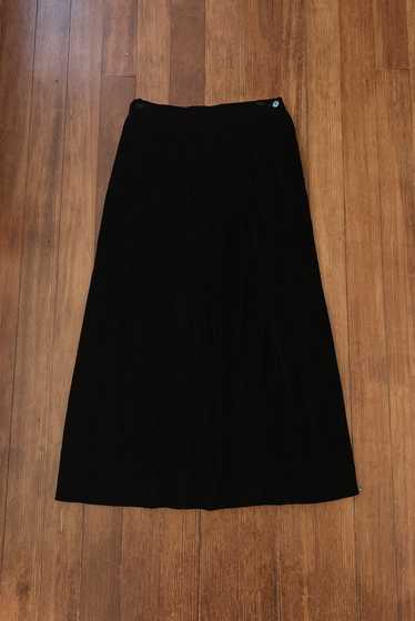 1990's BLACK VELVET MIDI SKIRT | SIZE M