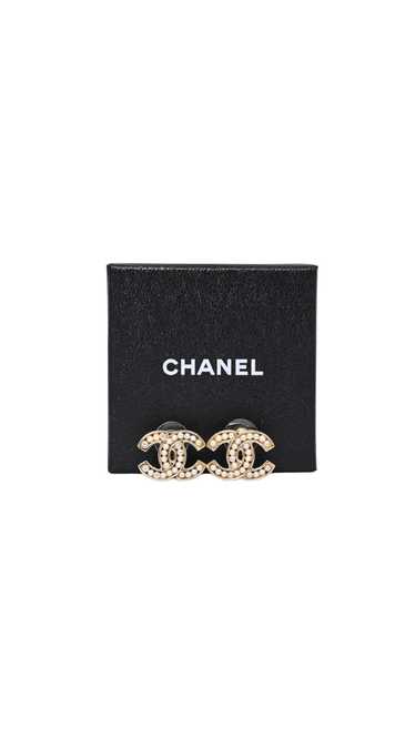 Pre-Loved Chanel™ 2014 Gold Toned CC Faux Pearl St