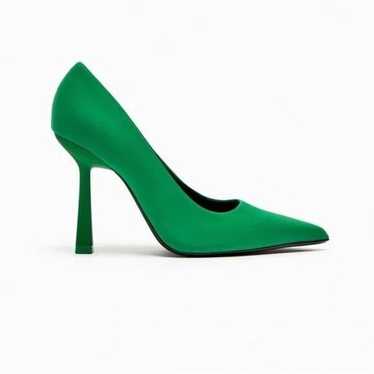 Zara Green Asymmetric High-Heel Shoes 6.5(37)