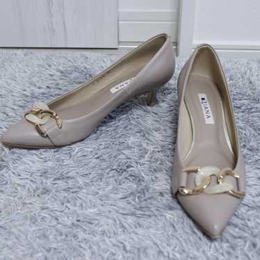 DIANA Marble Chain Pumps 24