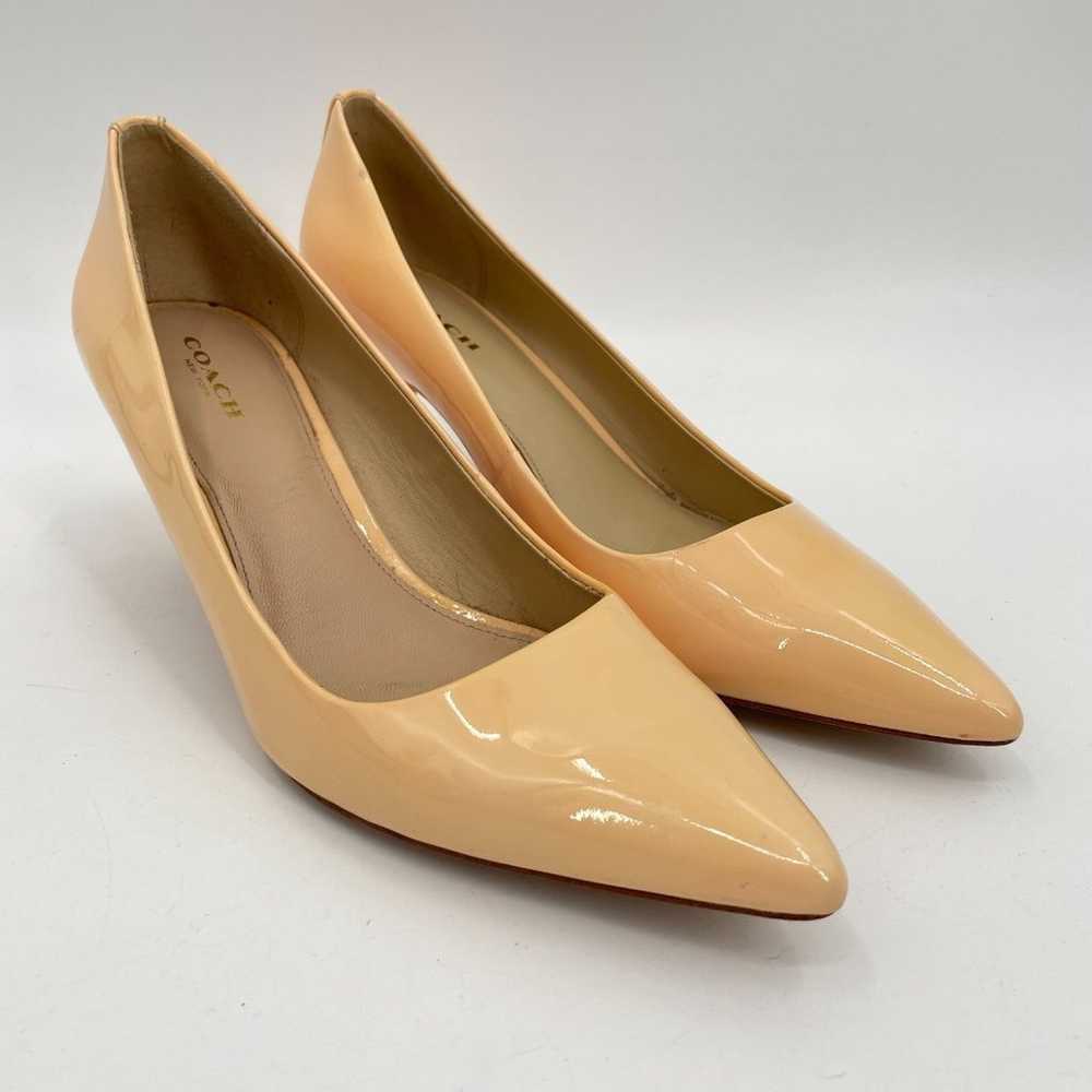 COACH Nude Yellow Patent Leather Kitten Heels Siz… - image 2