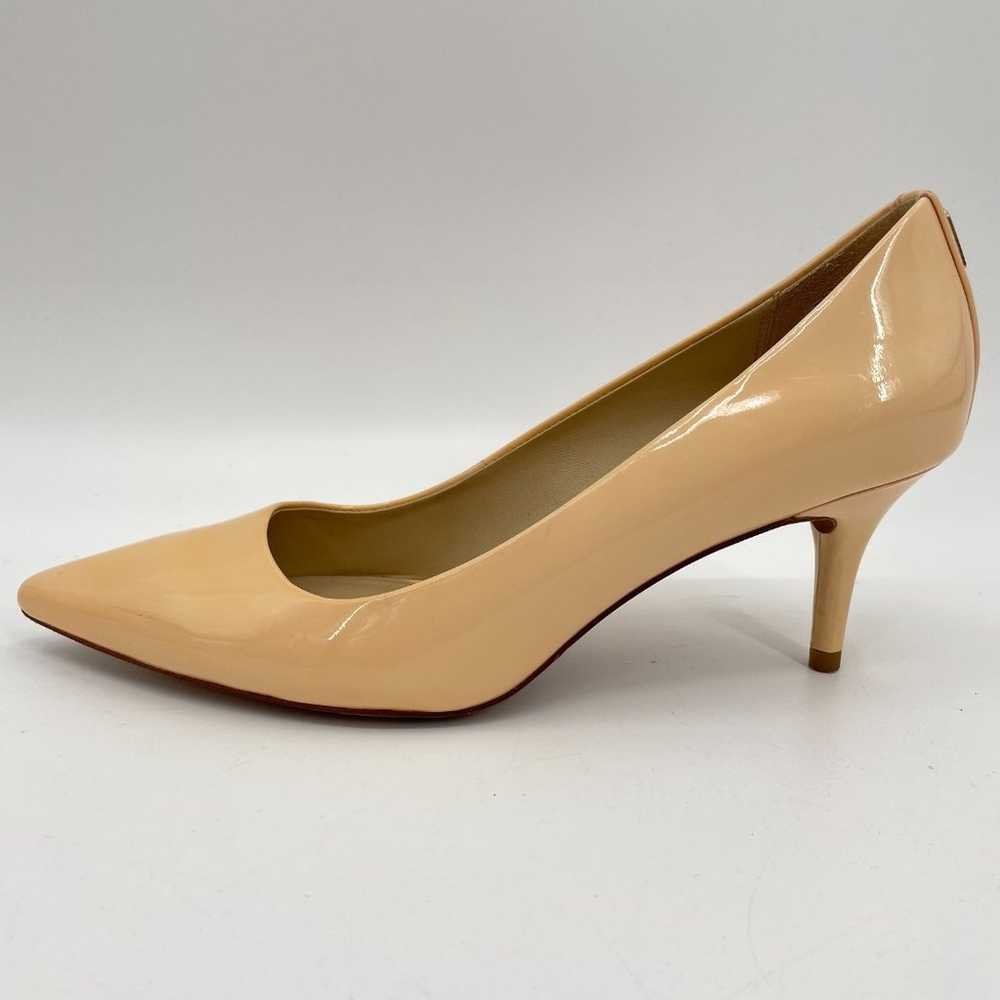 COACH Nude Yellow Patent Leather Kitten Heels Siz… - image 5