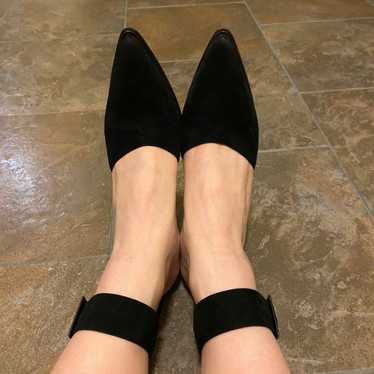 Authentic Gucci Pumps - image 1