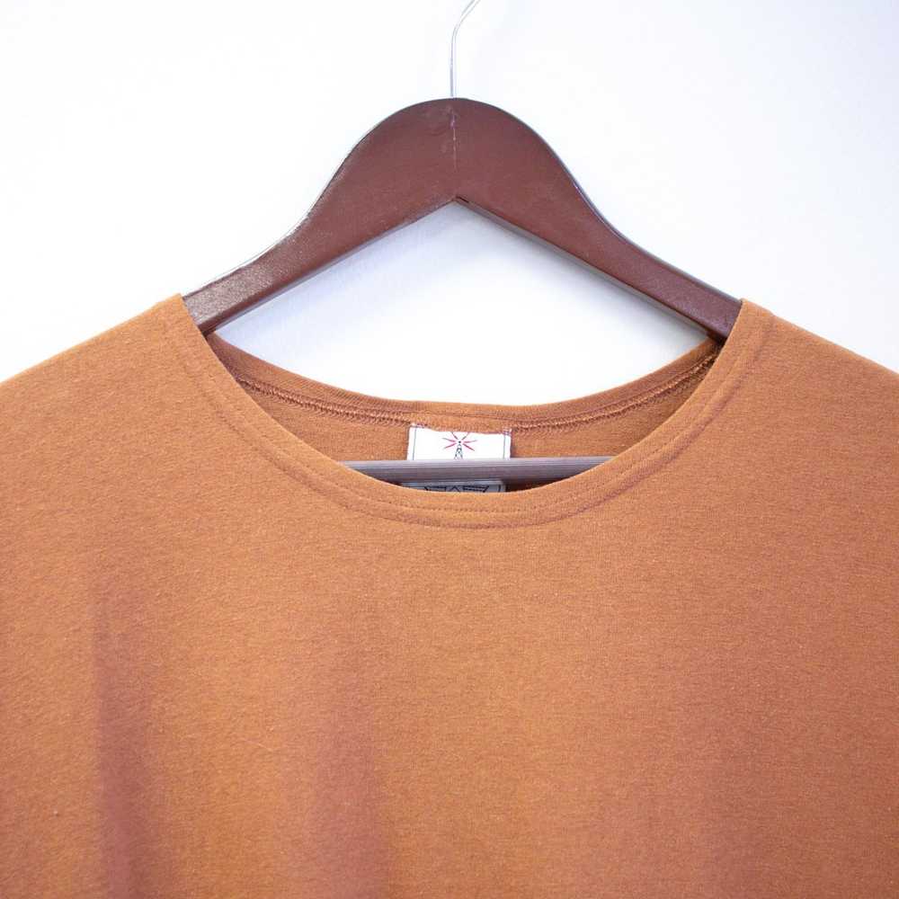 K.W.B.L. Size Medium Burnt Sienna Crew Neck T-Shi… - image 4