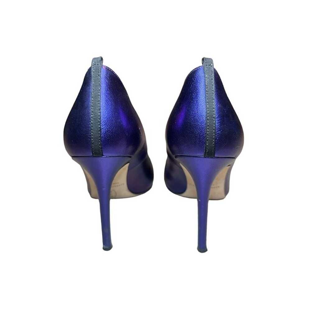 Stunning SJP  Metallic Purple Pointed Toe Stilett… - image 2