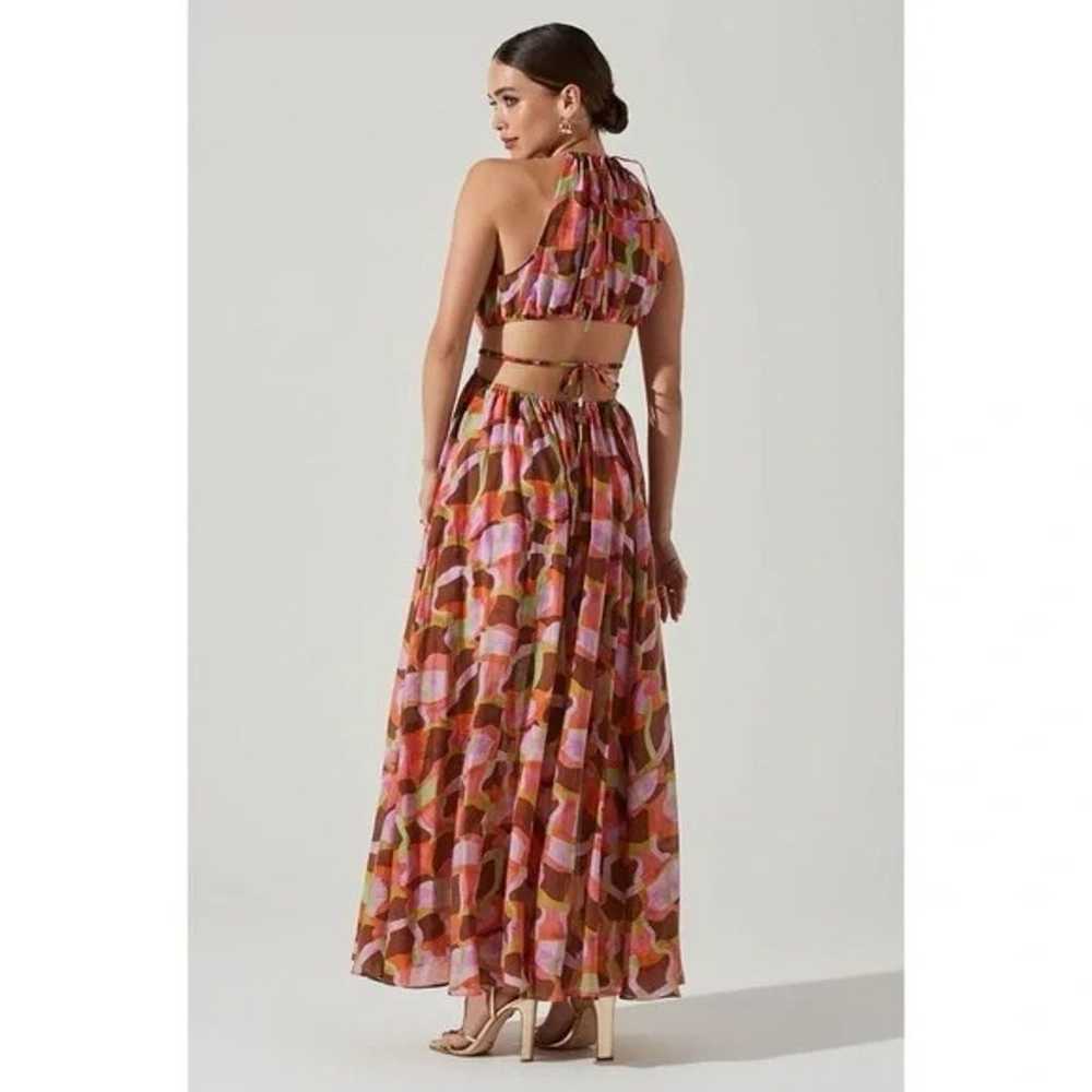 ASTR The Label Sivana Halter Neck Geo Print Maxi … - image 3