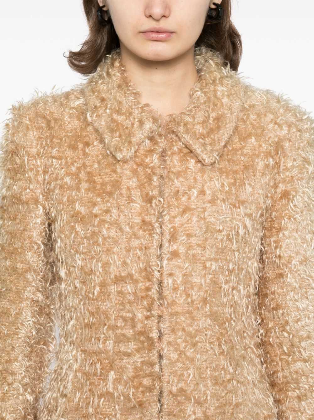 CHANEL Pre-Owned 2000 faux-fur coat - Neutrals - image 5