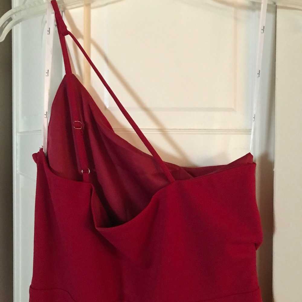 Beautiful red gown with a one side shoulder strap… - image 6