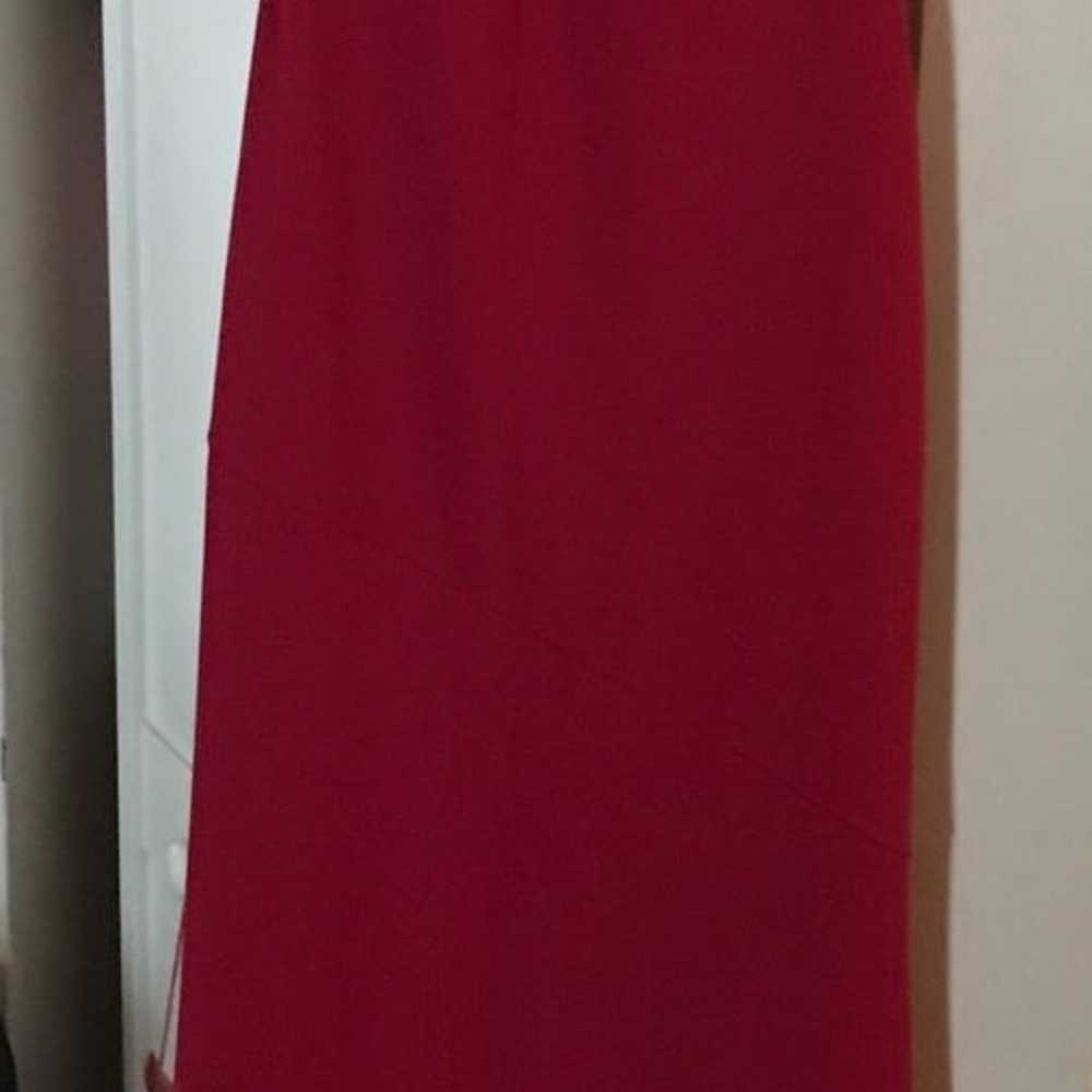 Beautiful red gown with a one side shoulder strap… - image 7